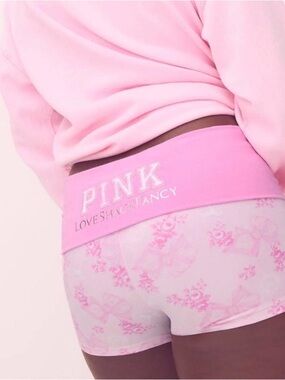 LAST CHANCE 🎀VS PINK Love shack fancy shorts XL